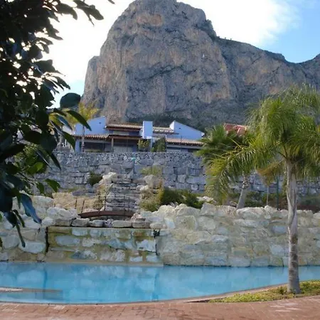 Dom wakacyjny Casa Relax In - Jacuzzi And Pool